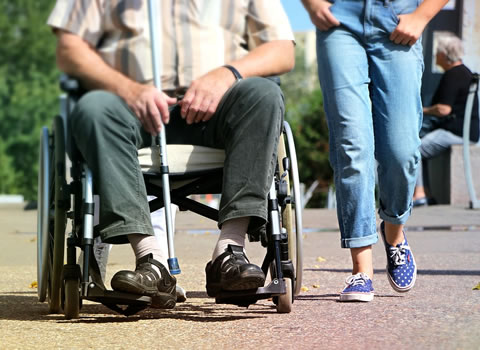 Barrierefreie Wiesn trotz Handicap - Besuch auf dem Oktoberfest mit Rollstuhl oder Behinderung